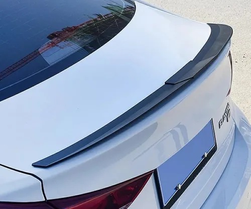 Lip spoiler maleta sedan